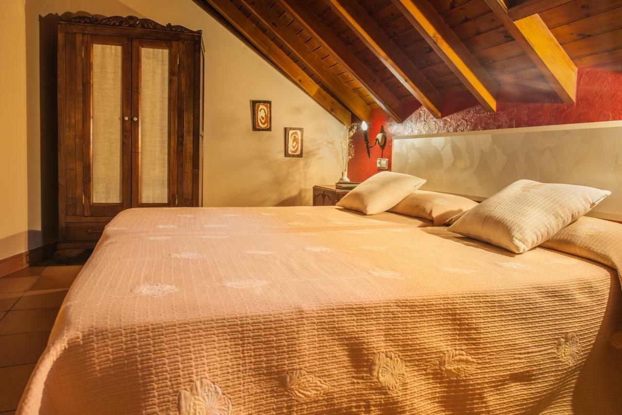 Casas Pereira Bed & Breakfast Canduas ภายนอก รูปภาพ